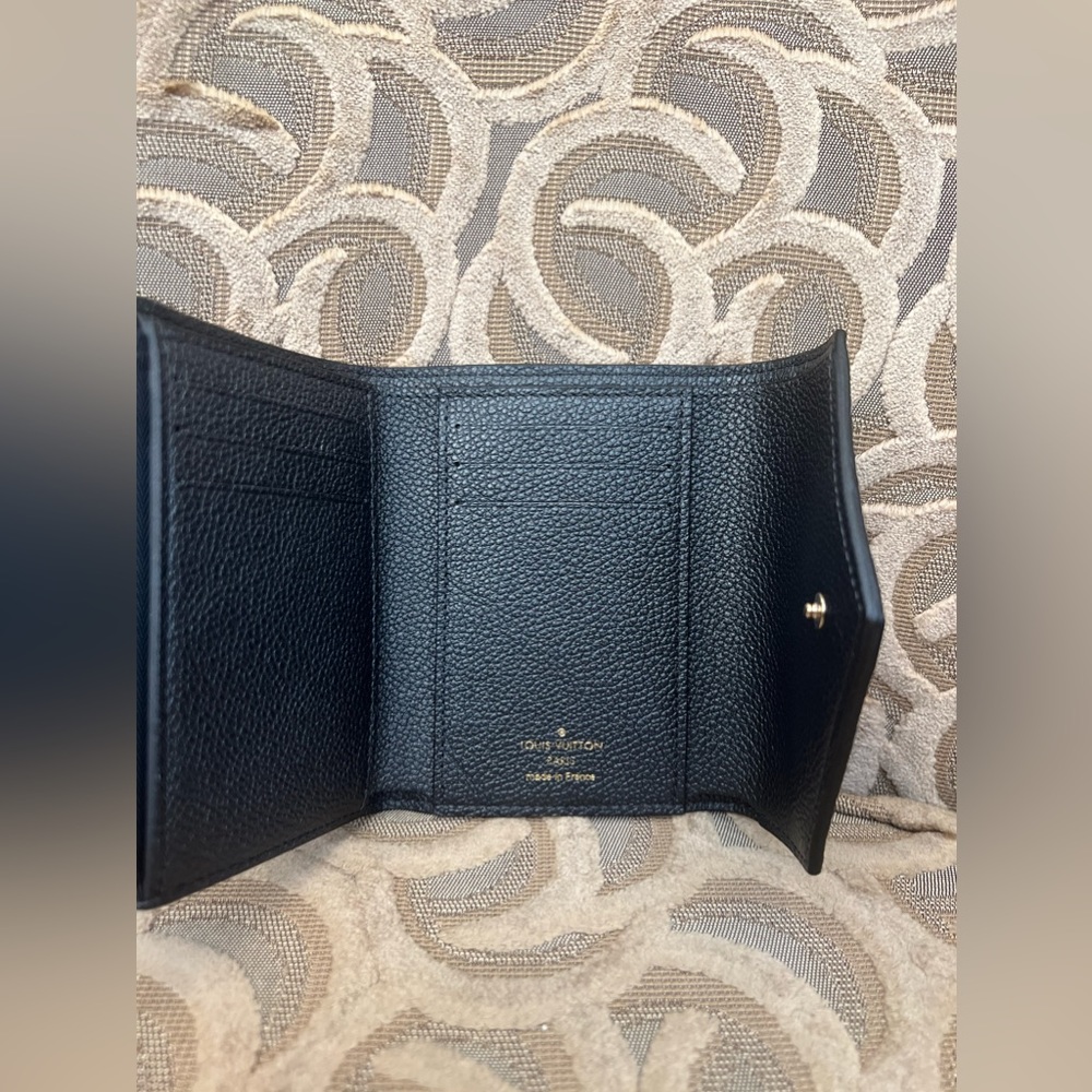 SOLD!!! NEW Sold Out Louis Vuitton Victorine Wallet in Monogram Empreinte - Picture 7 of 8